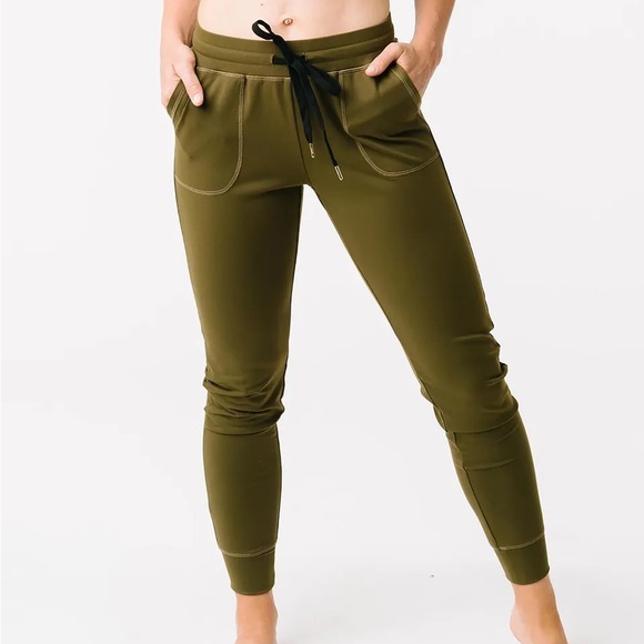 ZYIA Olive Green Unwind Jogger Pants NWTB #1799 - Picture 1 of 6
